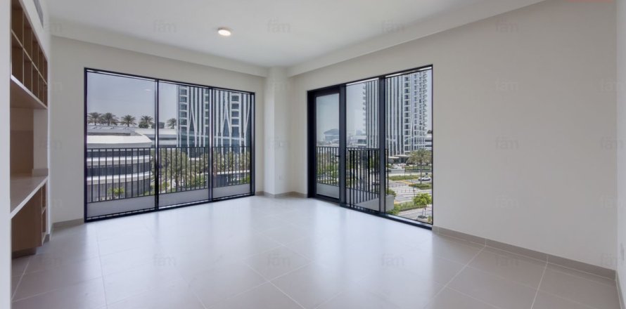 3 bedrooms Apartment in Dubai, UAE No. 168477