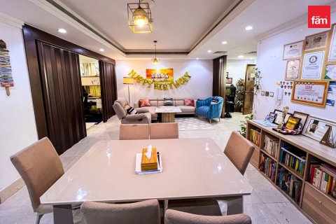 Apartment de 2 dormitorios en Business Bay, UAE No. 168475 3