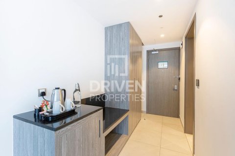 Квартира студия в Джумейра Вилладж Серкл, ОАЭ №190866 8
