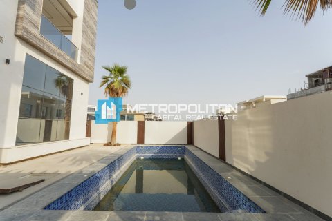 Villa de 6 dormitorios  No. 106122 30