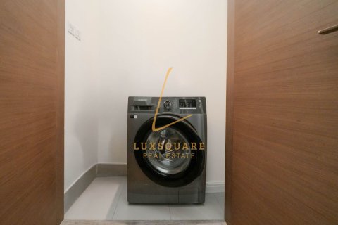 1 bedroom Apartment in Al Wasl, UAE No. 152610 11