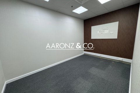 154مربع، مكتب في الخليج التجاري, الإمارات العربية المتحدة رقم 152609 8