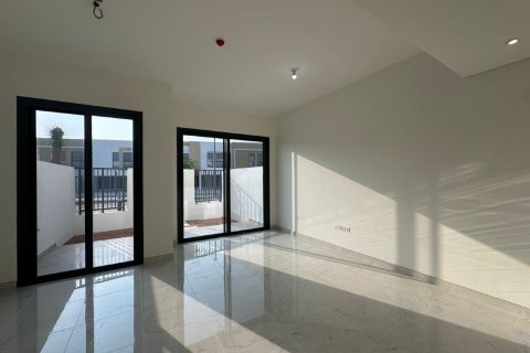2 bedrooms Townhouse in Ras Al Khaimah, UAE No. 184145