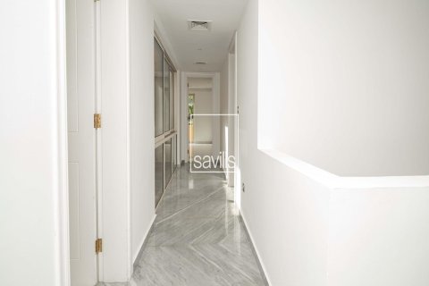 3 bedrooms Townhouse in Al Raha Gardens, UAE No. 194833 7