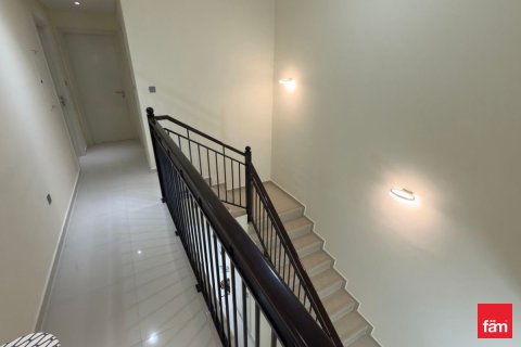 Townhouse de 4 dormitorios  No. 112032 6