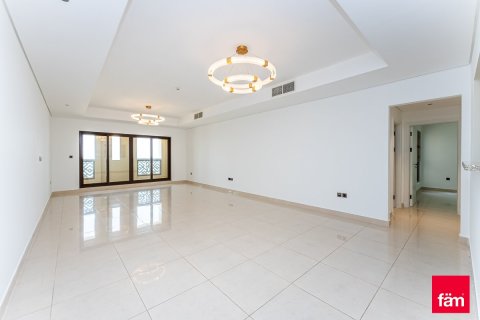 3 bedrooms Apartment  No. 112035 2