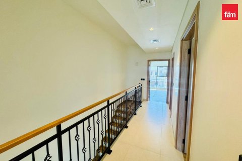 4 bedrooms Townhouse in Dubai, UAE No. 198387 7