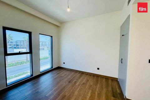4 bedrooms Townhouse in Dubai, UAE No. 198387 10