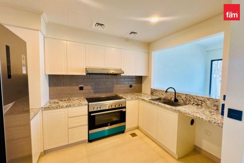 4 bedrooms Townhouse in Dubai, UAE No. 198387 8