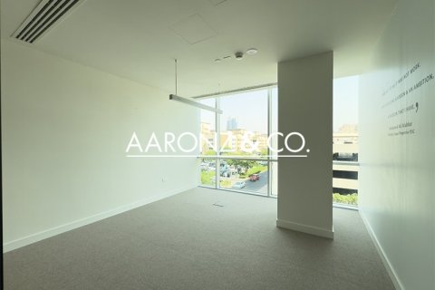 Office de 353m² en Sheikh Zayed Road, UAE No. 132982 5