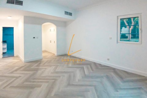 Apartment de 3 dormitorios en Green Community, UAE No. 9565 7