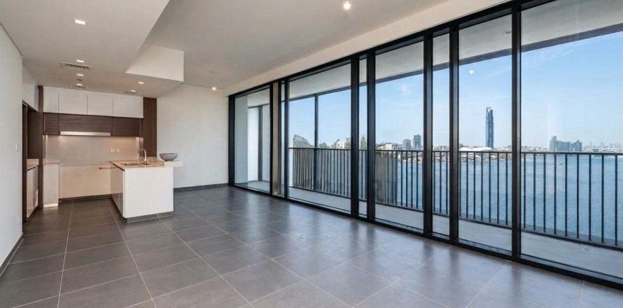 3 bedrooms Apartment in Dubai, UAE No. 164278