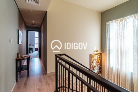 3 bedrooms Townhouse in Dubai, UAE No. 184678 12