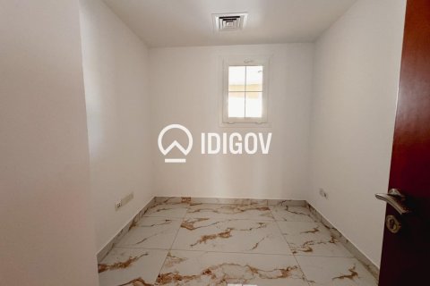 Villa de 4 chambres à Ghadeer, UAE No. 184680 11