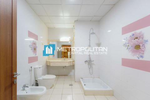 8 bedrooms Villa in Khalifa City, UAE No. 91753 5