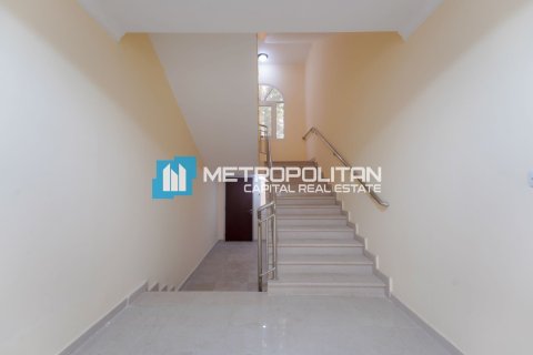 8 bedrooms Villa in Khalifa City, UAE No. 91753 14