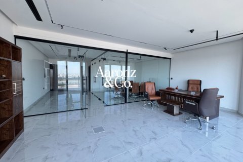 80m² Office in Business Bay, UAE No. 163366