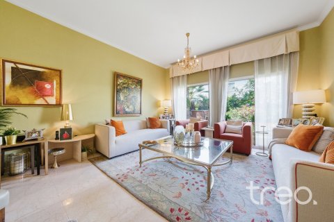 4 bedrooms Villa in Meadows 1, UAE No. 203818