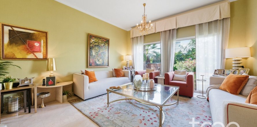 4 bedrooms Villa in Meadows 1, UAE No. 203818