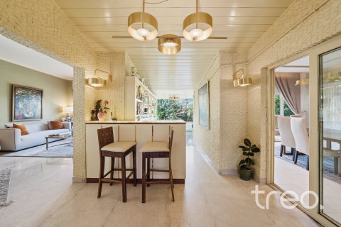 4 bedrooms Villa in Meadows 1, UAE No. 203818 8