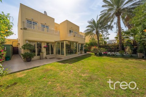4 bedrooms Villa in Meadows 1, UAE No. 203818 13