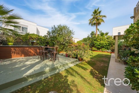 4 bedrooms Villa in Meadows 1, UAE No. 203818 18