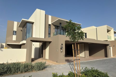4 bedrooms Villa in Dubai, UAE No. 203821 20