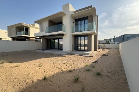 4 bedrooms Villa in Dubai, UAE No. 203821 12