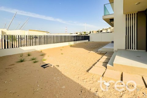 4 bedrooms Villa in Dubai, UAE No. 203821 26