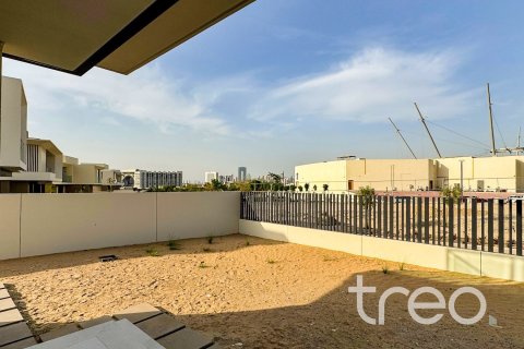 4 bedrooms Villa in Dubai, UAE No. 203821 31