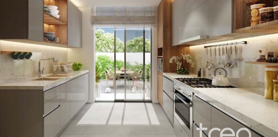 4 bedrooms Villa in Dubai, UAE No. 203821