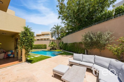 3 bedrooms Villa in Arabian Ranches, UAE No. 203819 21