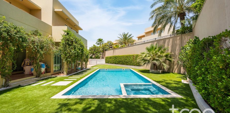 3 bedrooms Villa in Arabian Ranches, UAE No. 203819