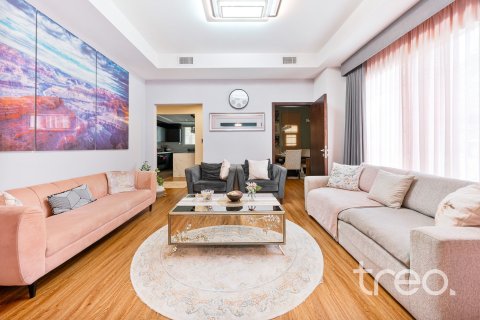 Вилла с 5 спальнями в Rahat, ОАЭ №203822 9