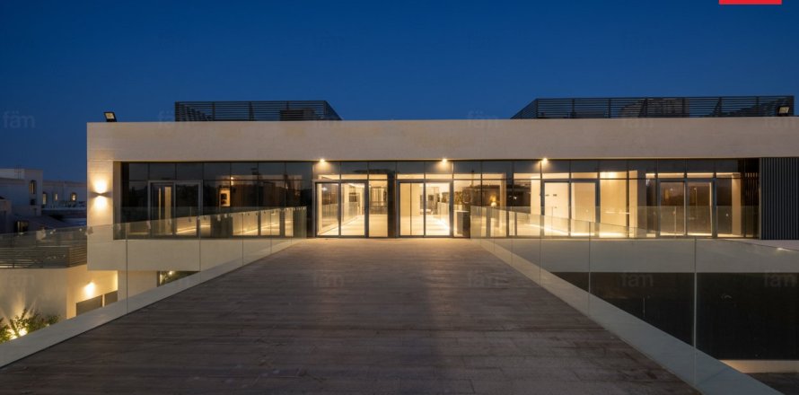 5 bedrooms Villa in Al Barsha, UAE No. 142325