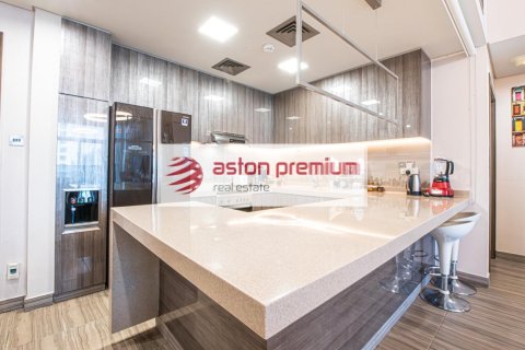 Apartment de 2 dormitorios en Jumeirah Lake Towers, UAE No. 168505 9