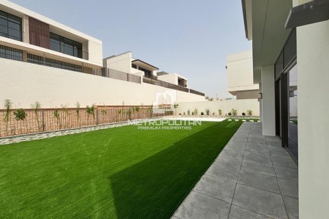 4 bedrooms Villa  No. 129695 8