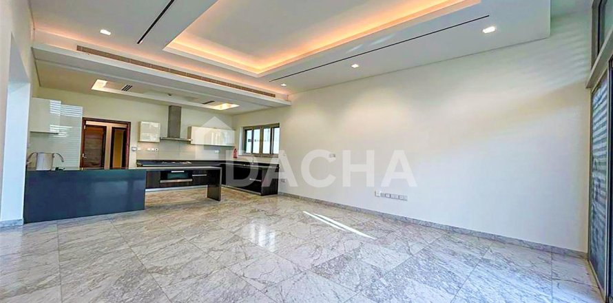 Villa de 4 dormitorios en Dubai, UAE No. 25860