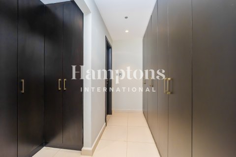 Квартира с 2 спальнями в FIVE Palm Jumeirah, ОАЭ №142156 23