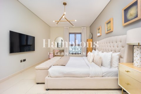 Квартира с 2 спальнями в FIVE Palm Jumeirah, ОАЭ №142156 24