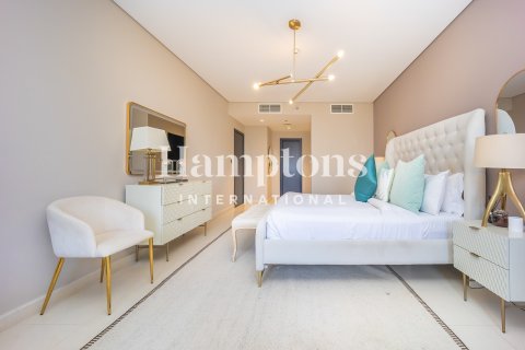 Квартира с 2 спальнями в FIVE Palm Jumeirah, ОАЭ №142156 31