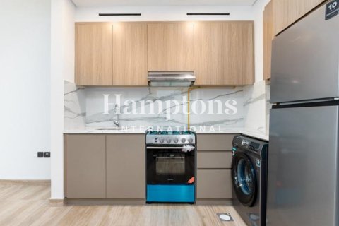 Квартира с 1 спальней в Дубай Студио-Сити, ОАЭ №142157 16