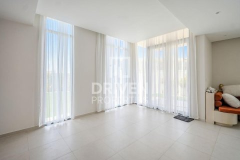 Вилла с 4 спальнями в EMAAR South, ОАЭ №191579 7