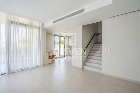 Вилла с 4 спальнями в EMAAR South, ОАЭ №191579 6
