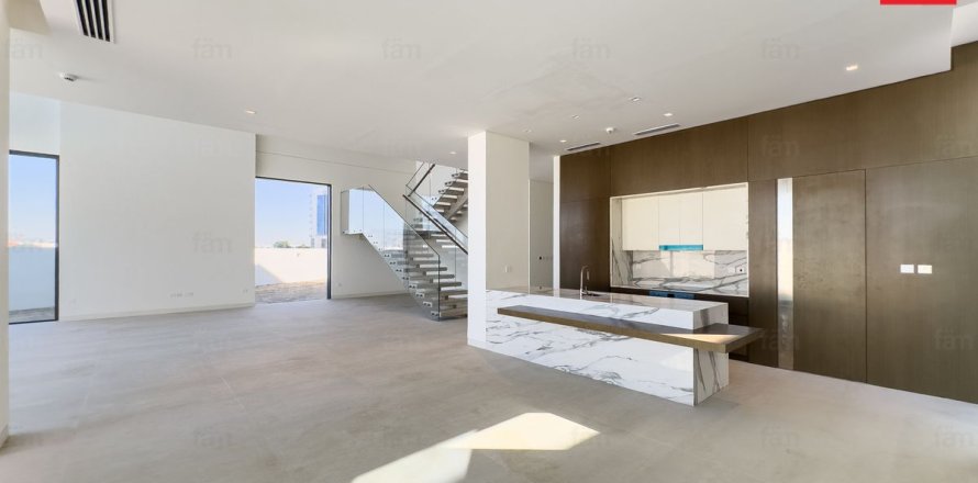 Villa de 5 dormitorios en Dubai, UAE No. 126681