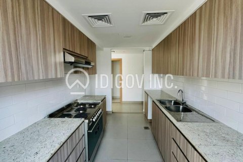 Townhouse de 3 dormitorios No. 117318 3