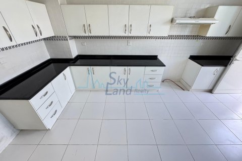 5 غرفة نوم  فيلا  رقم 127100 8