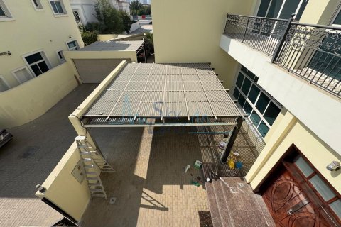 5 غرفة نوم  فيلا  رقم 127100 30