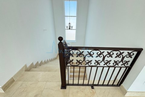 5 غرفة نوم  فيلا  رقم 127100 29