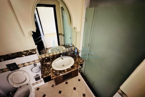 4 غرف نوم فيلا  رقم 127098 34